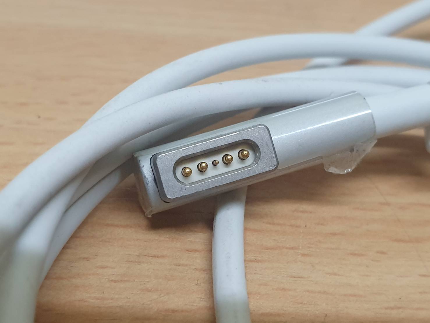 60 watt apple macbook air charger passachrome