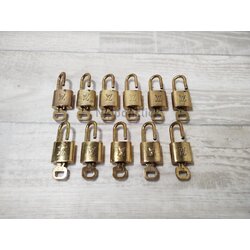 Louis Vuitton Key - กุญแจหลุยส์ วิคตอง ของแท้ ราคา 1 เซต(แม่กุญแจ1 + ลูกกุญแจ 1)