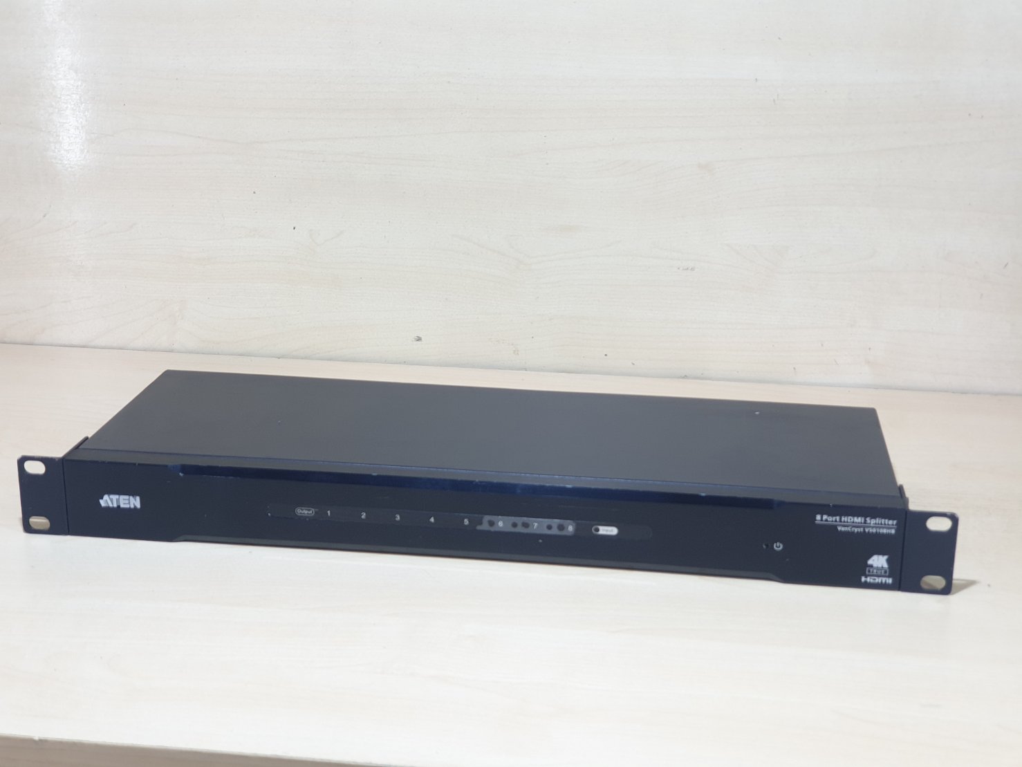 ATEN 8-PORT TRUE 4K HDR HDMI SPLITTER รุ่น VS0108HB มือสอง