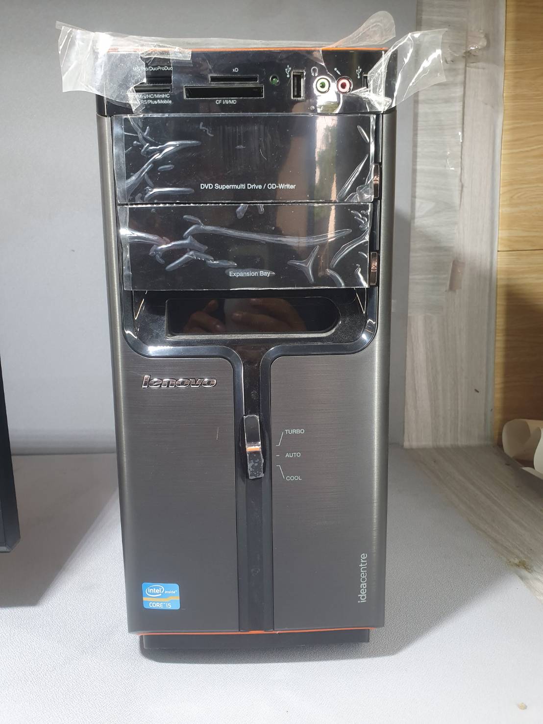 ขายคอม lenovo ของใหม่ เอาไว้ เวิคฟอมเฮือน ขายชุดละ 6500 บาท cpui5 ram4g hhd1tb