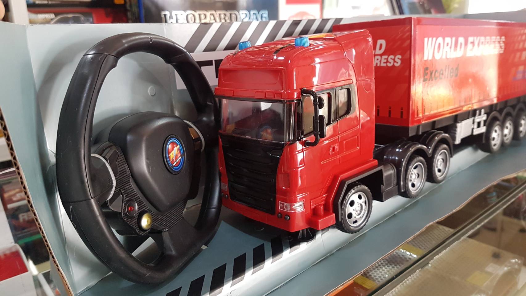 รถหัวลากตู้คอนเทนเนอร์ รีโมทพวงมาลัย