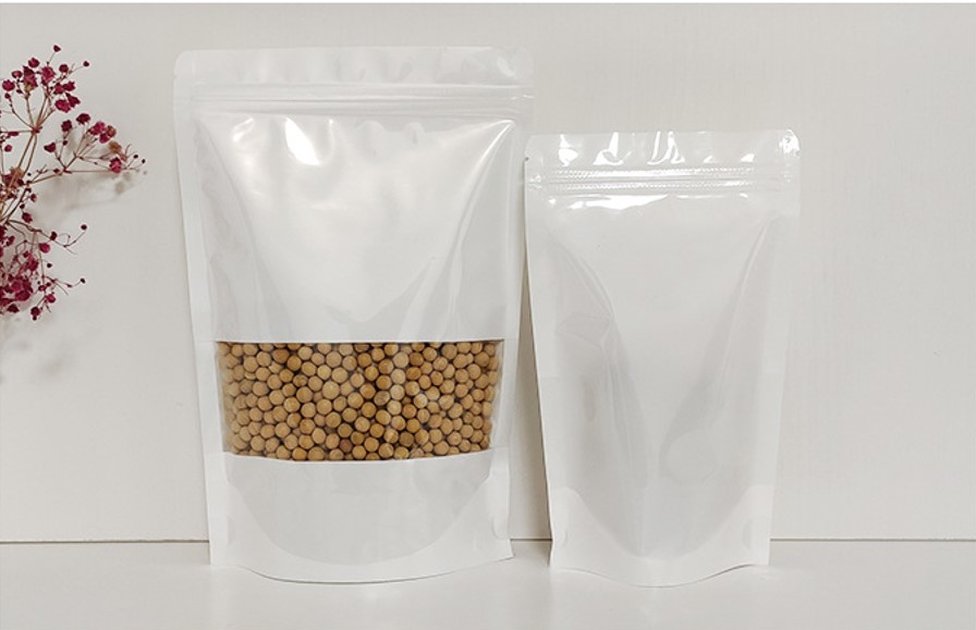 ถุงพลาสติกสีขาวซิปล็อค หน้าต่างใส