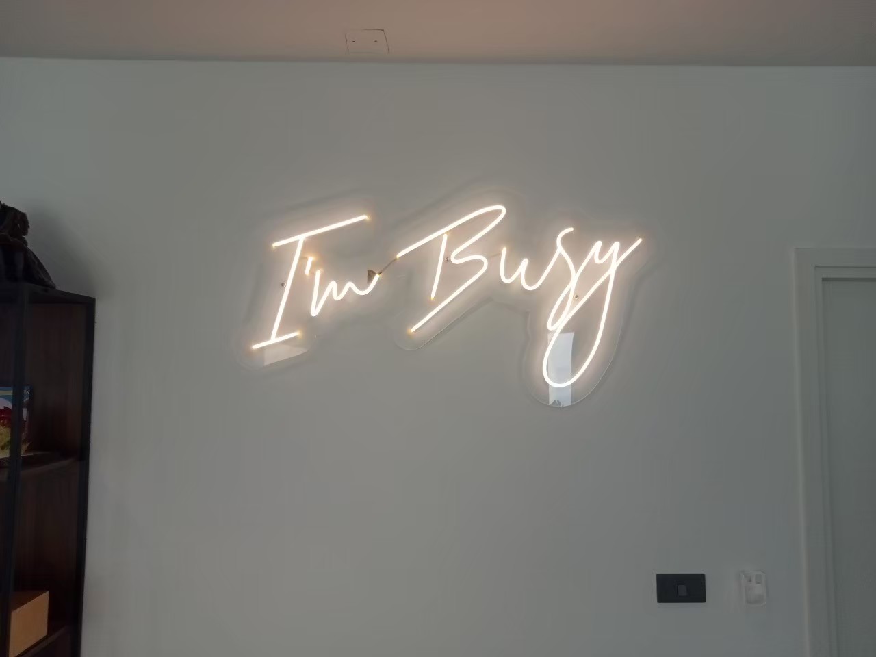 ไฟนีออน เฟค