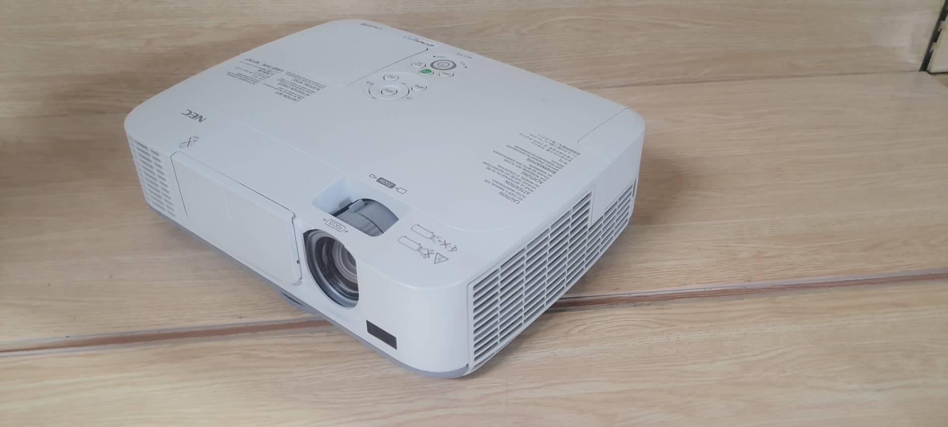 โปรเจคเตอร์ NEC NP-M271X มือสอง
