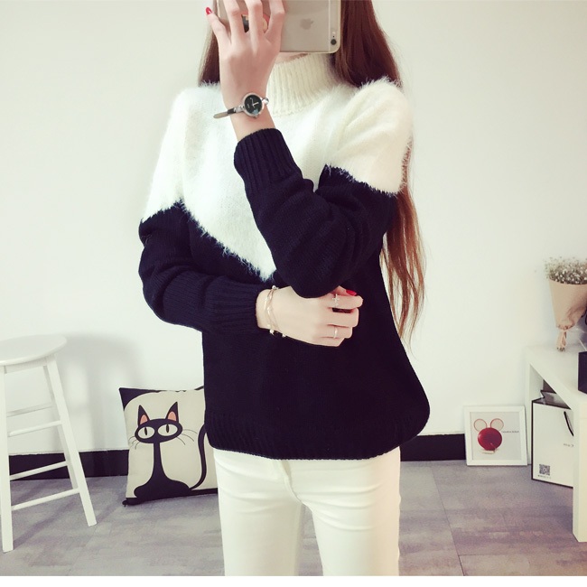 พร้อมส่ง - เสื้อไหมพรมแขนยาว ST173 (สีขาวดำ)