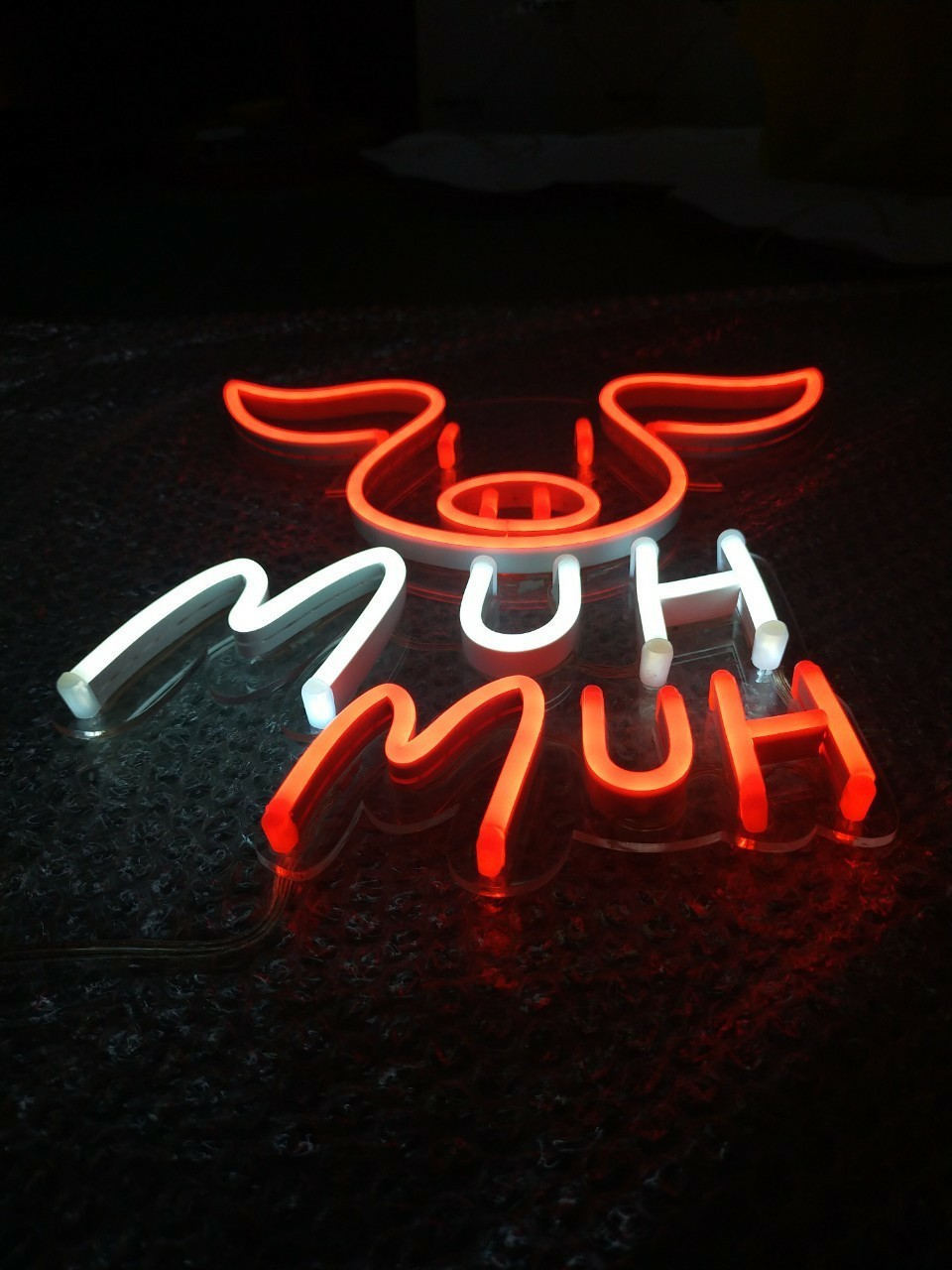 งานป้ายไฟนีออนดัดLED อะคริลิคใสรองหลัง