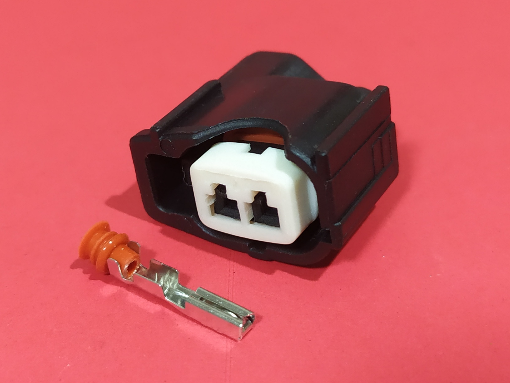 2 พิน ดำ หัวฉีด Toyota #0611