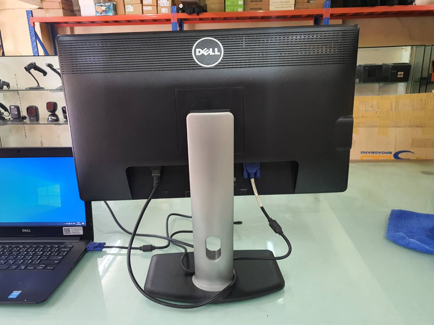 จอคอม LED ยี่ห้อ DELL รุ่น P2312H ขนาด 23.5 นิ้ว Full HD หมุนได้ มือสอง
