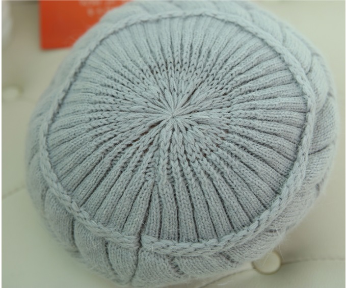 พร้อมส่ง - หมวกไหมพรม HT121 (สีเทา)