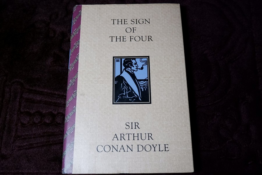 ชุด sherlock holmes by sir artur conan doyle ปกเเข็ง 8 เล่ม ปี 1994 (print in usa)
