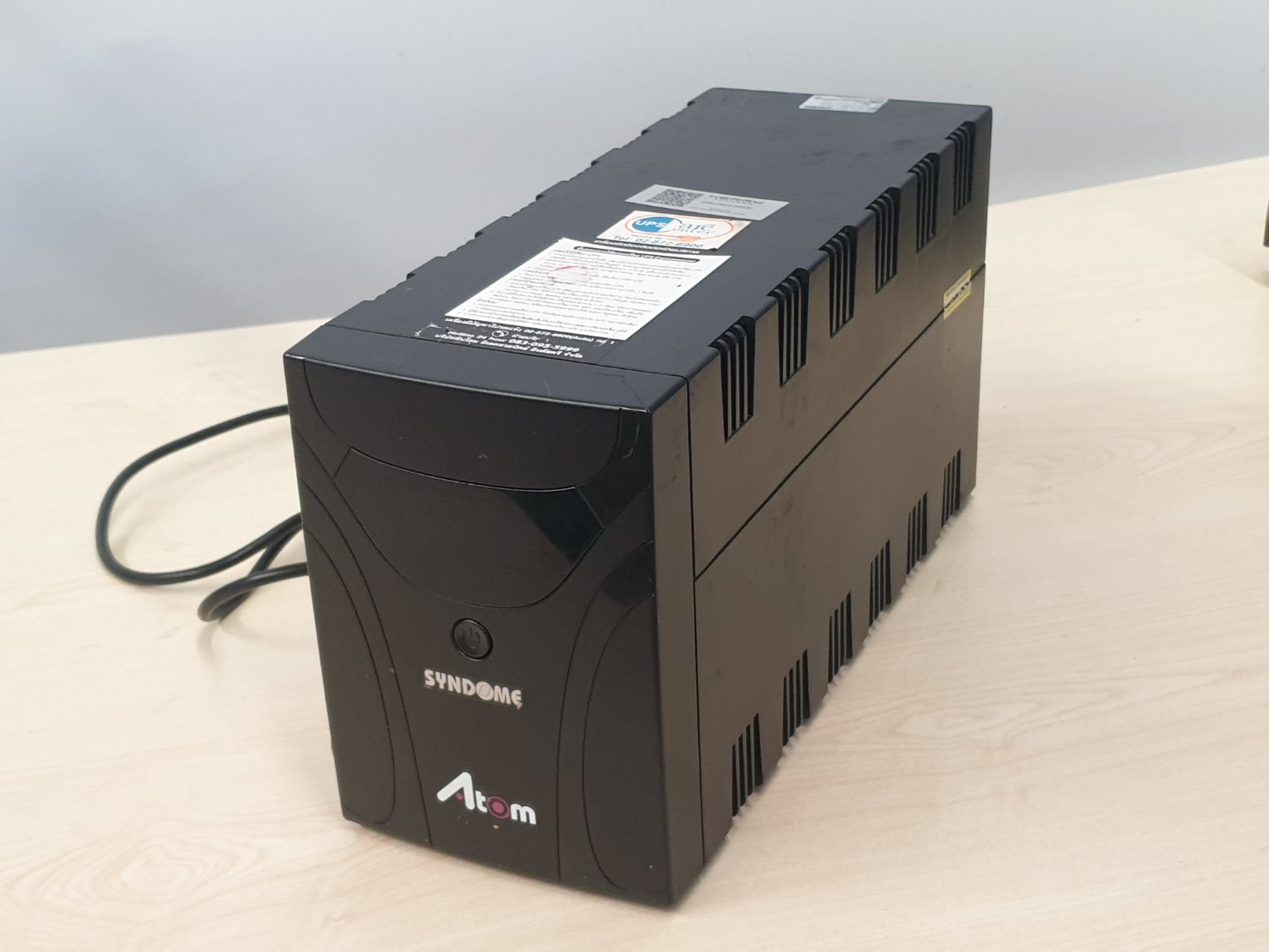 เครื่องสำรองไฟฟ้า ATOM 1000-LCD(1000VA/600Watt)มือสอง