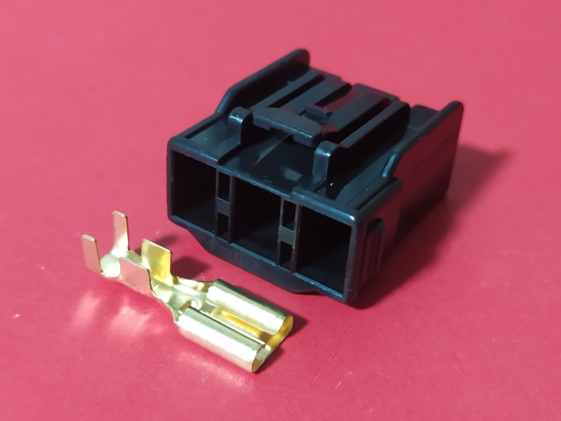 3 พิน ดำ 7.8 มม. มัดไฟ Honda pcx 150