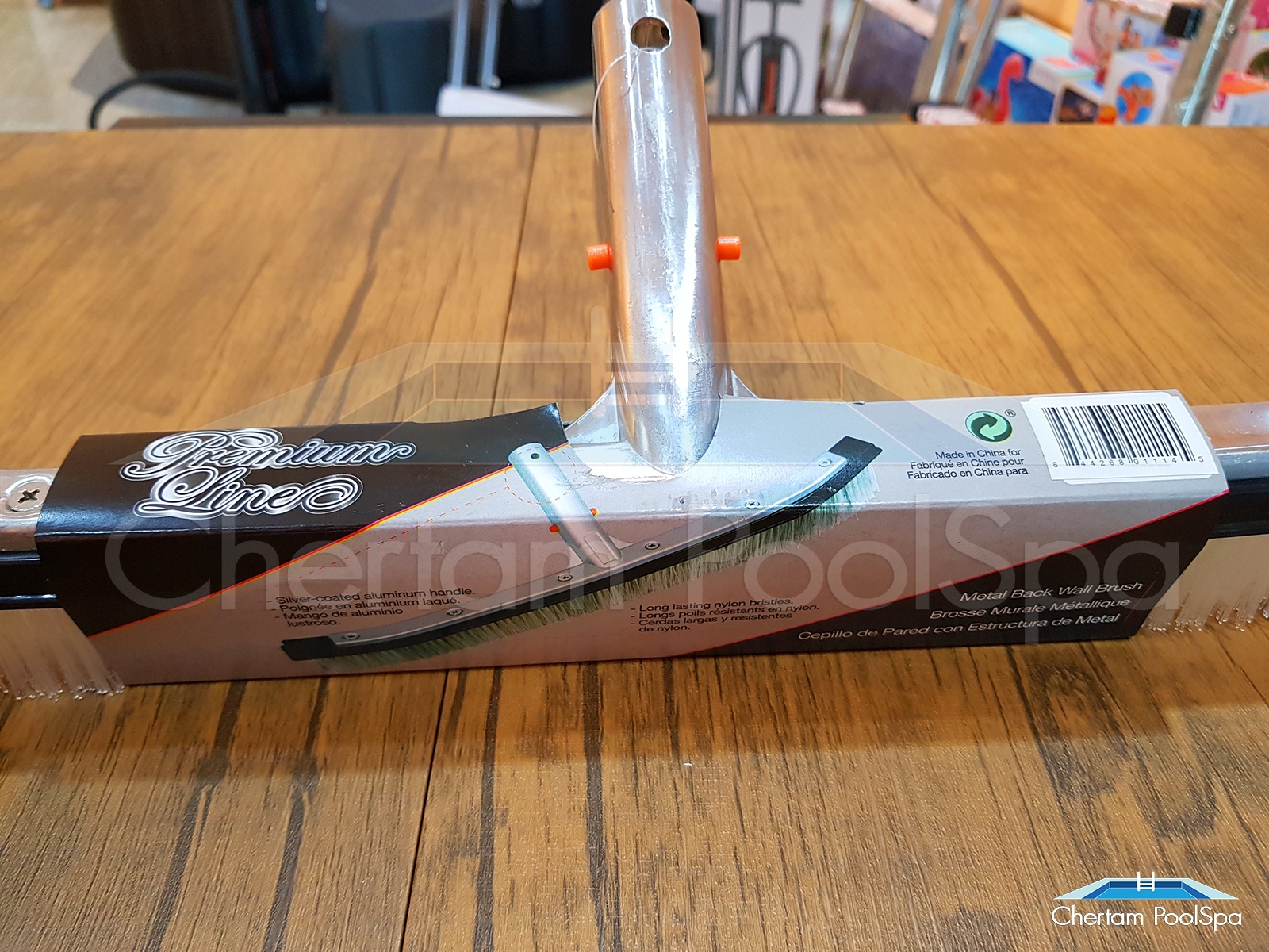 K494 KOKIDO แปรงขัดพื้นสระไนล่อนปลายโค้ง หลังแปรงอลูมิเนียม ขนาด 18”