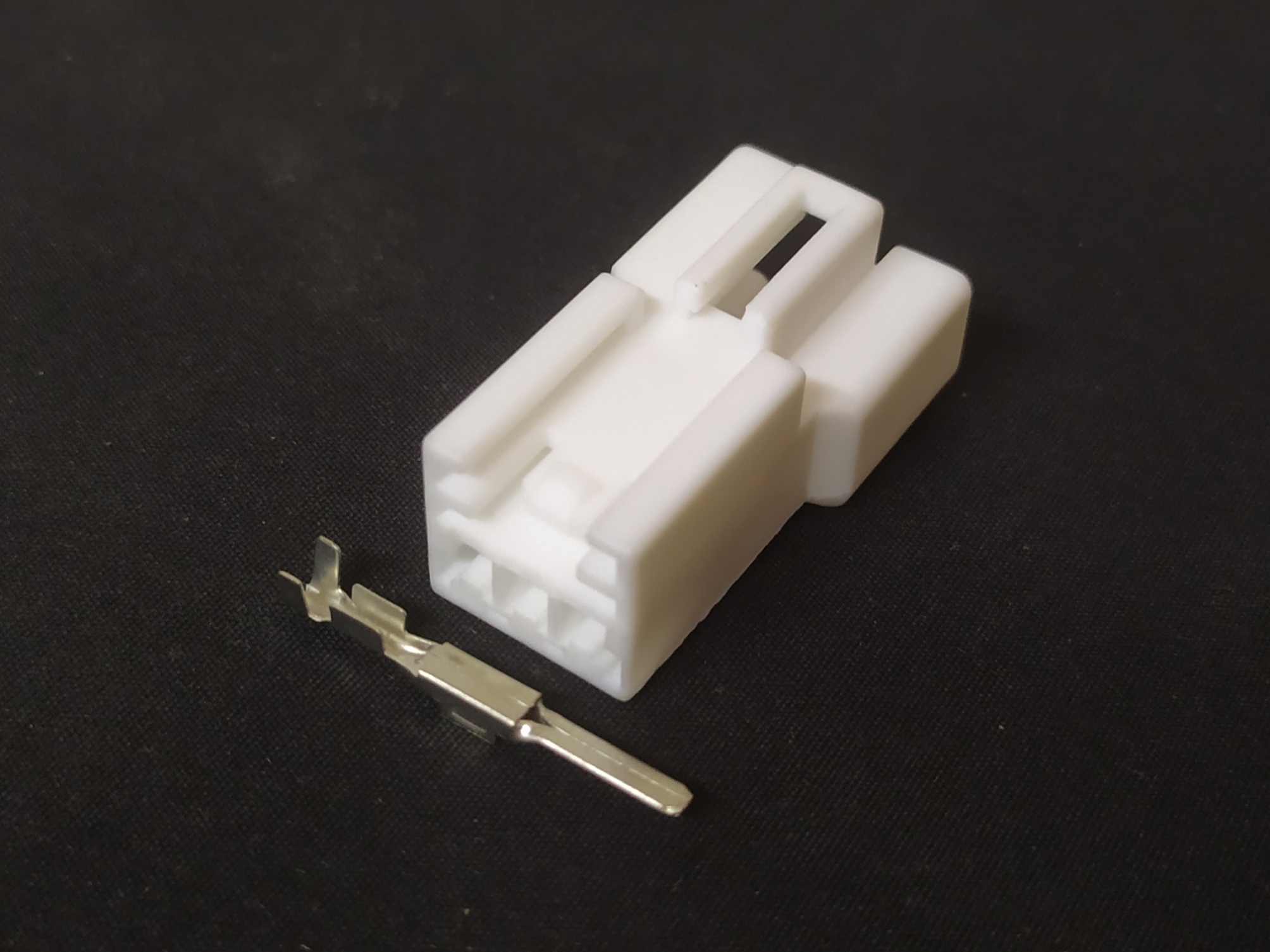 3 พิน ขาว #0577-M