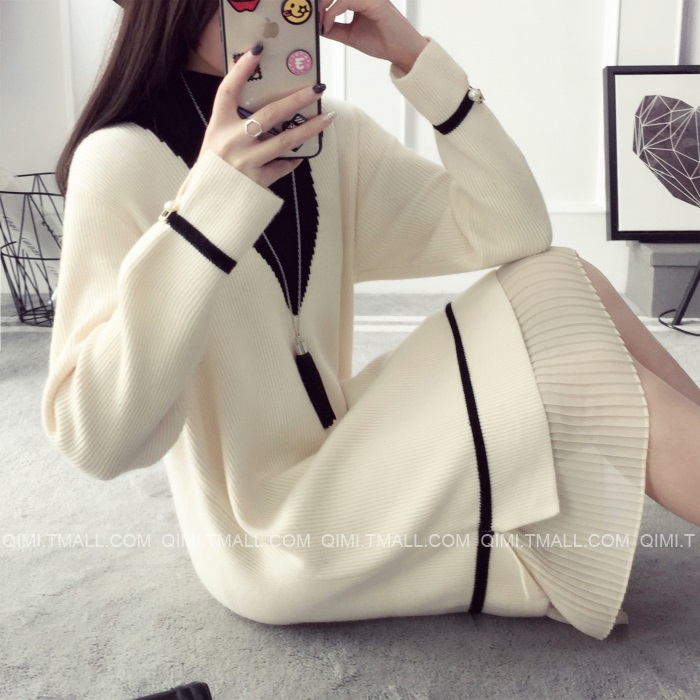 พรีออเดอร์ - เดรสไหมพรม Pre - DT119 (สีครีม)