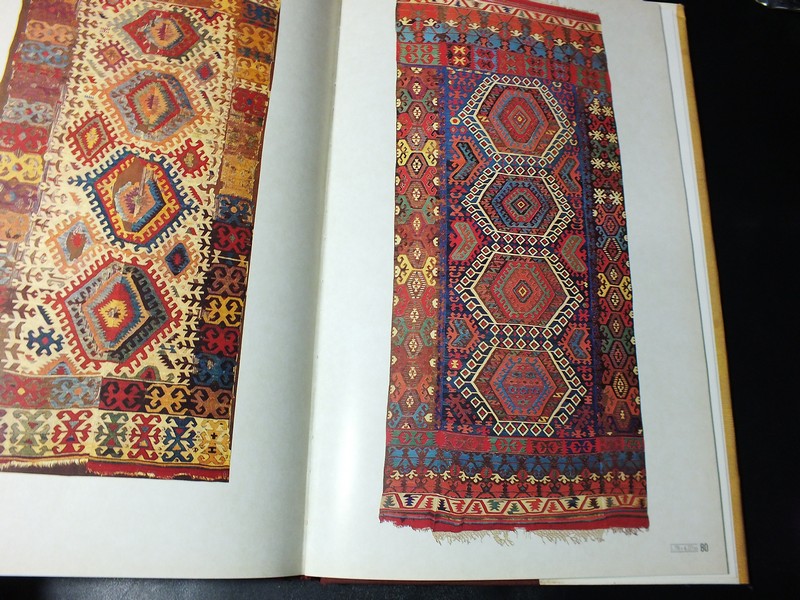 100 KILIMS MASTERPIECES FROM ANATOLIA by yanni petsopoulos ปกแข็ง