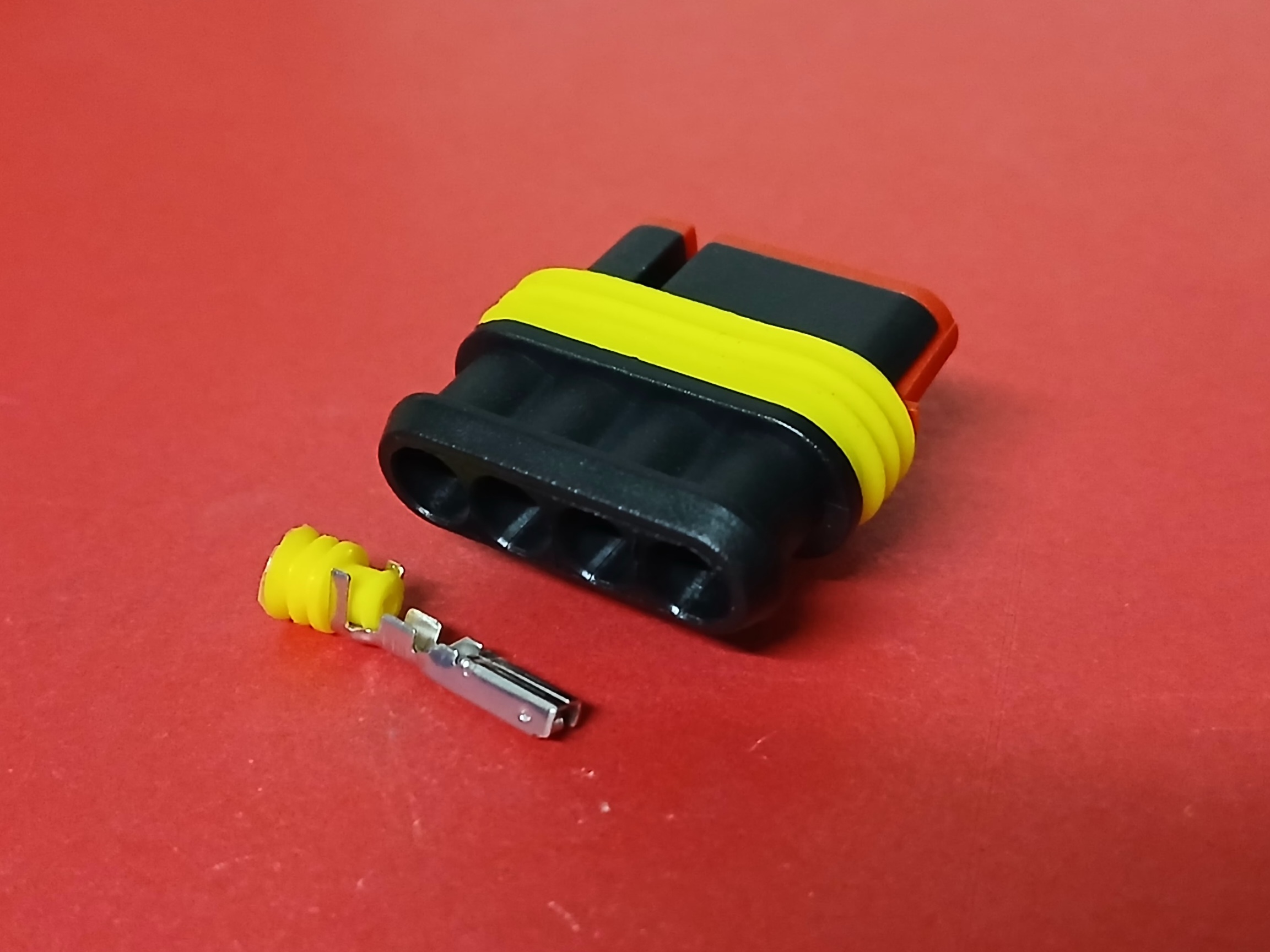 4 พิน Amp 1.5 ตัวเมีย