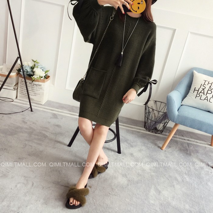 พรีออเดอร์ - เดรสไหมพรม Pre - DT172 (สีเขียวขี้ม้า)