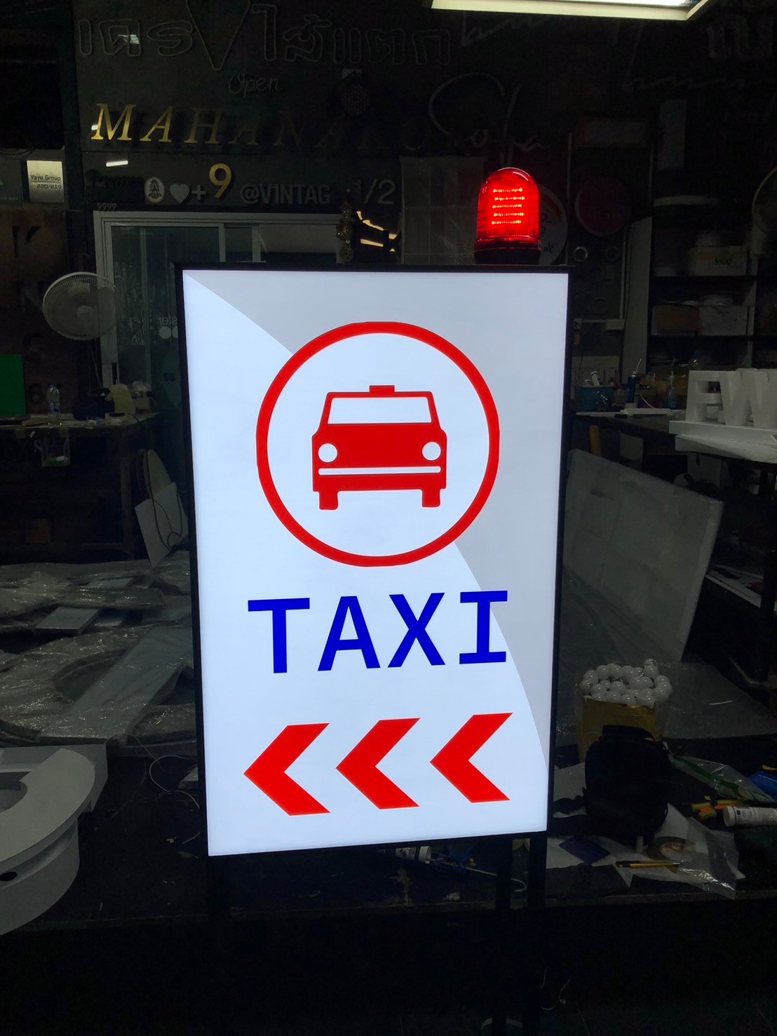 ป้ายกล่องไฟเเท๊กซี่ เสริมไฟไซเรน