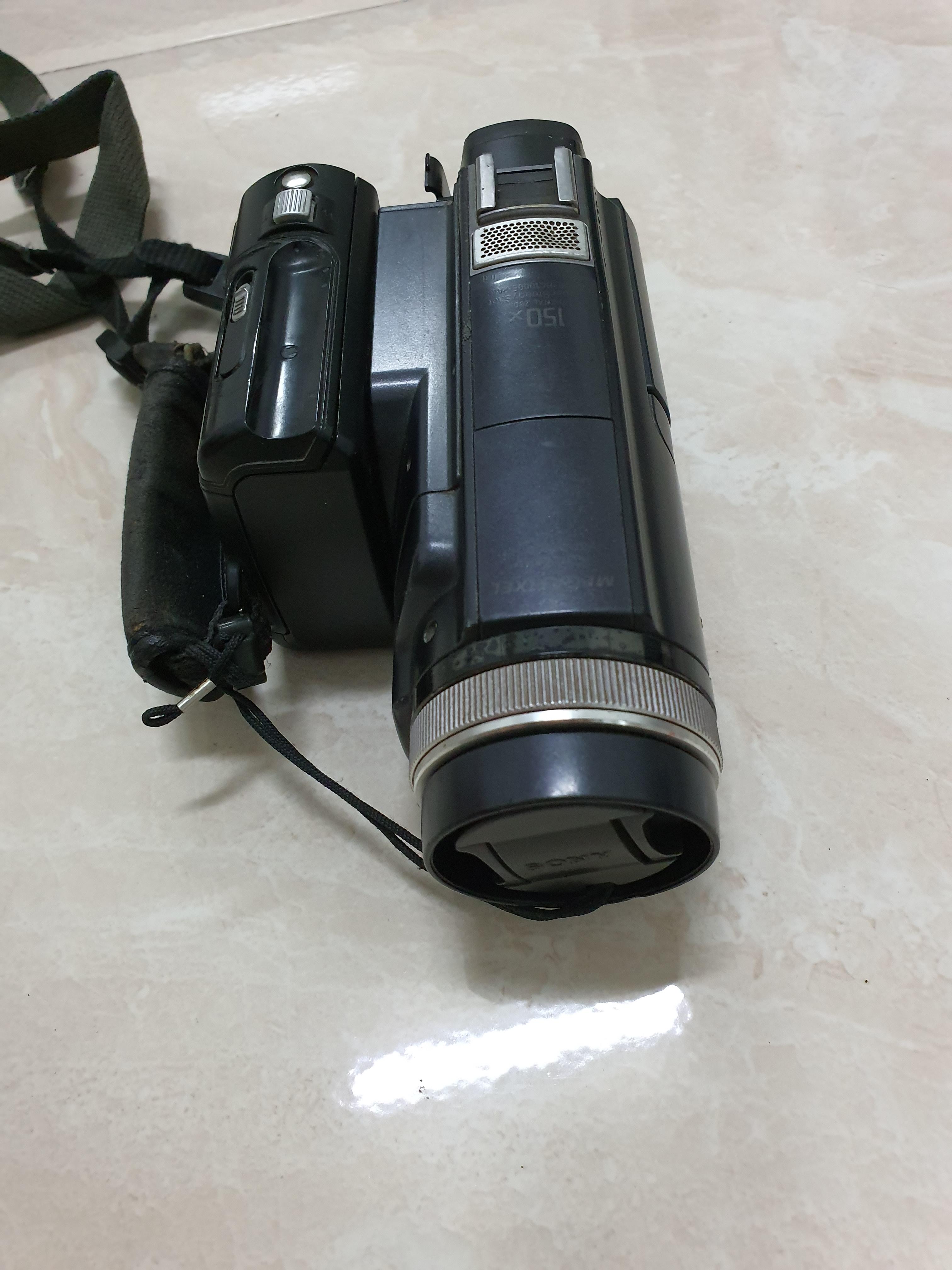 กล้อง sony DCR-HC1000E PAL ตัวละ 1200 บาท