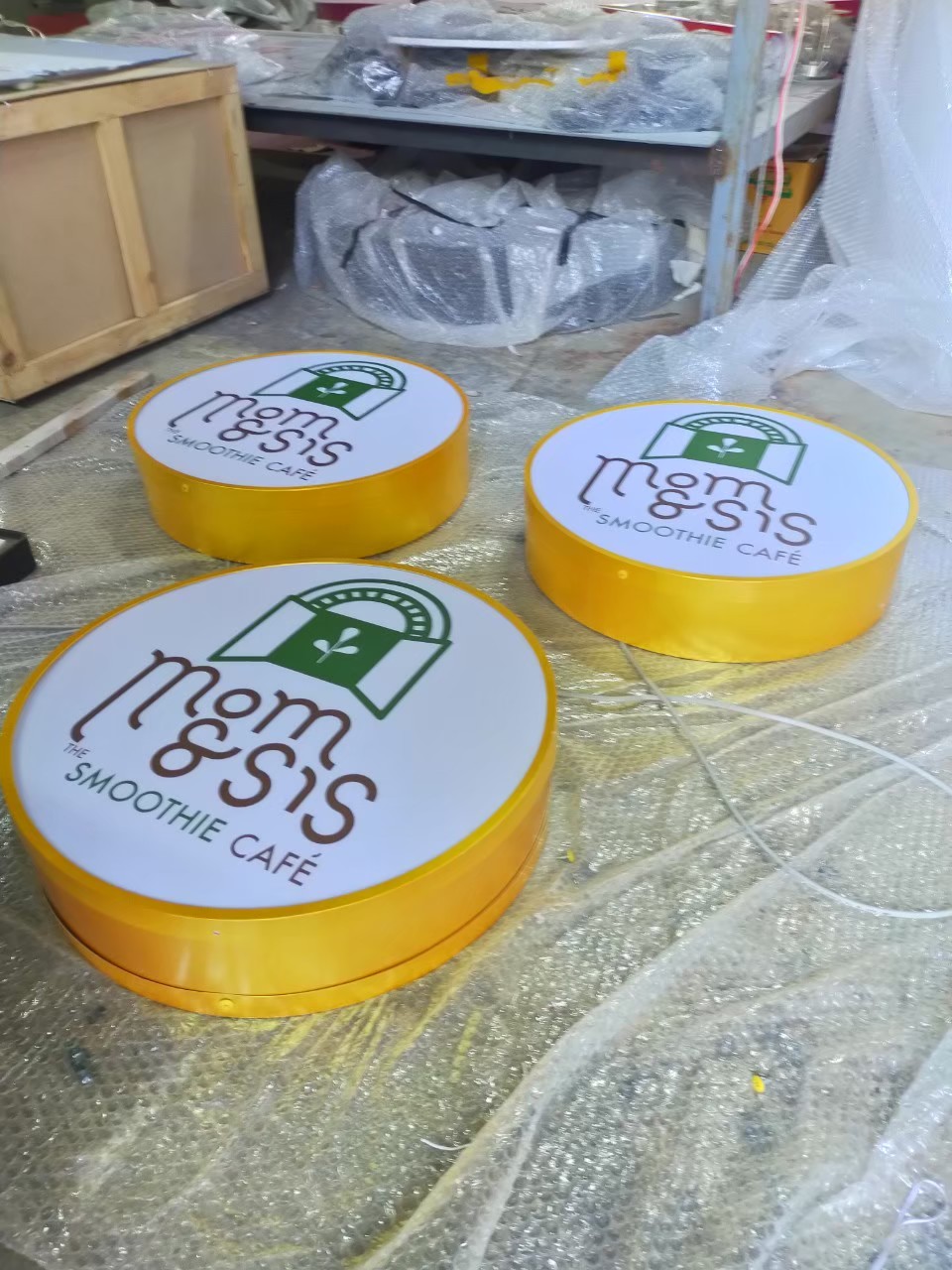 งานป้ายกล่องไฟ