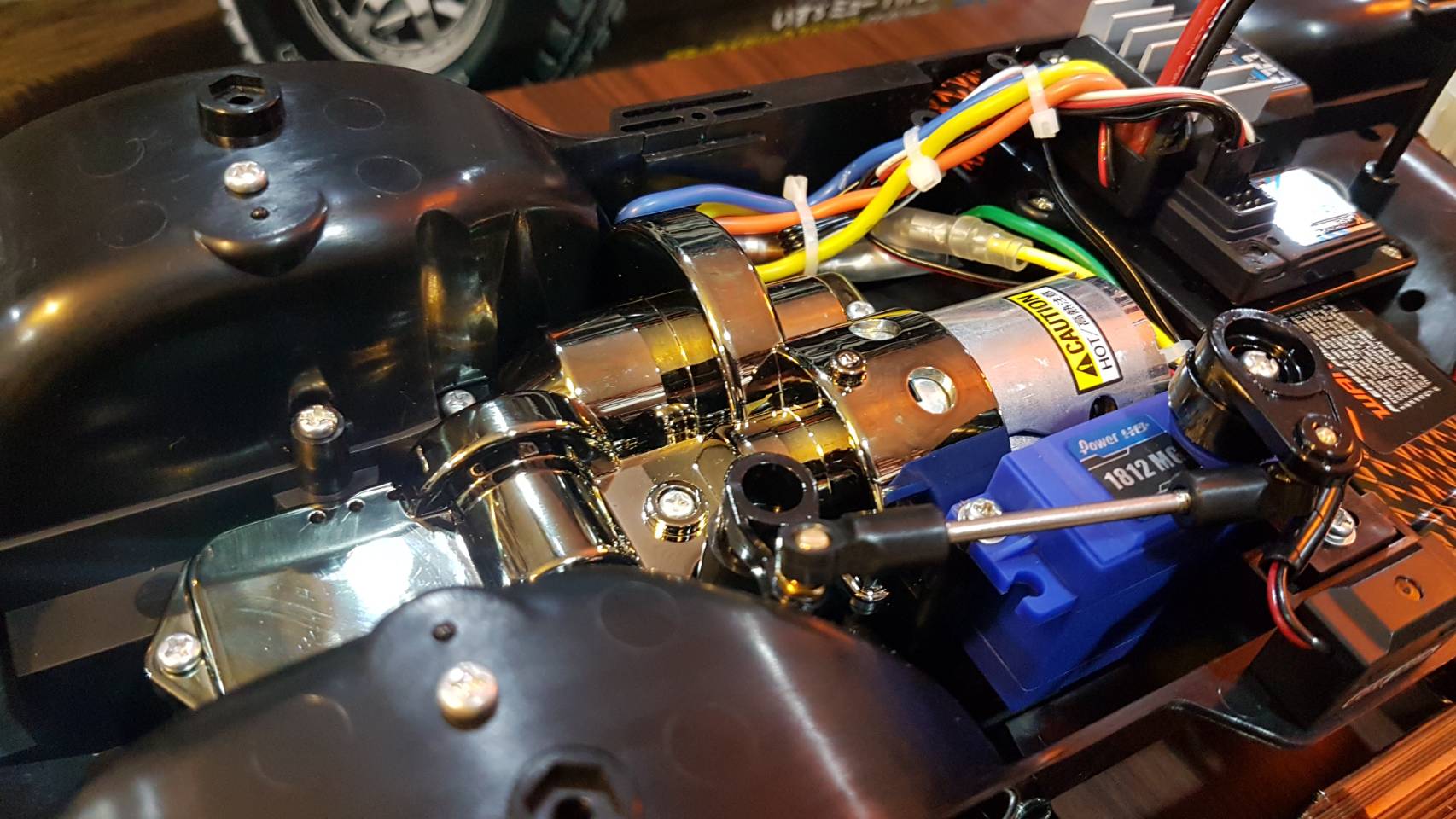 Isuzu Mu Type X Black Metallic (CC-01)