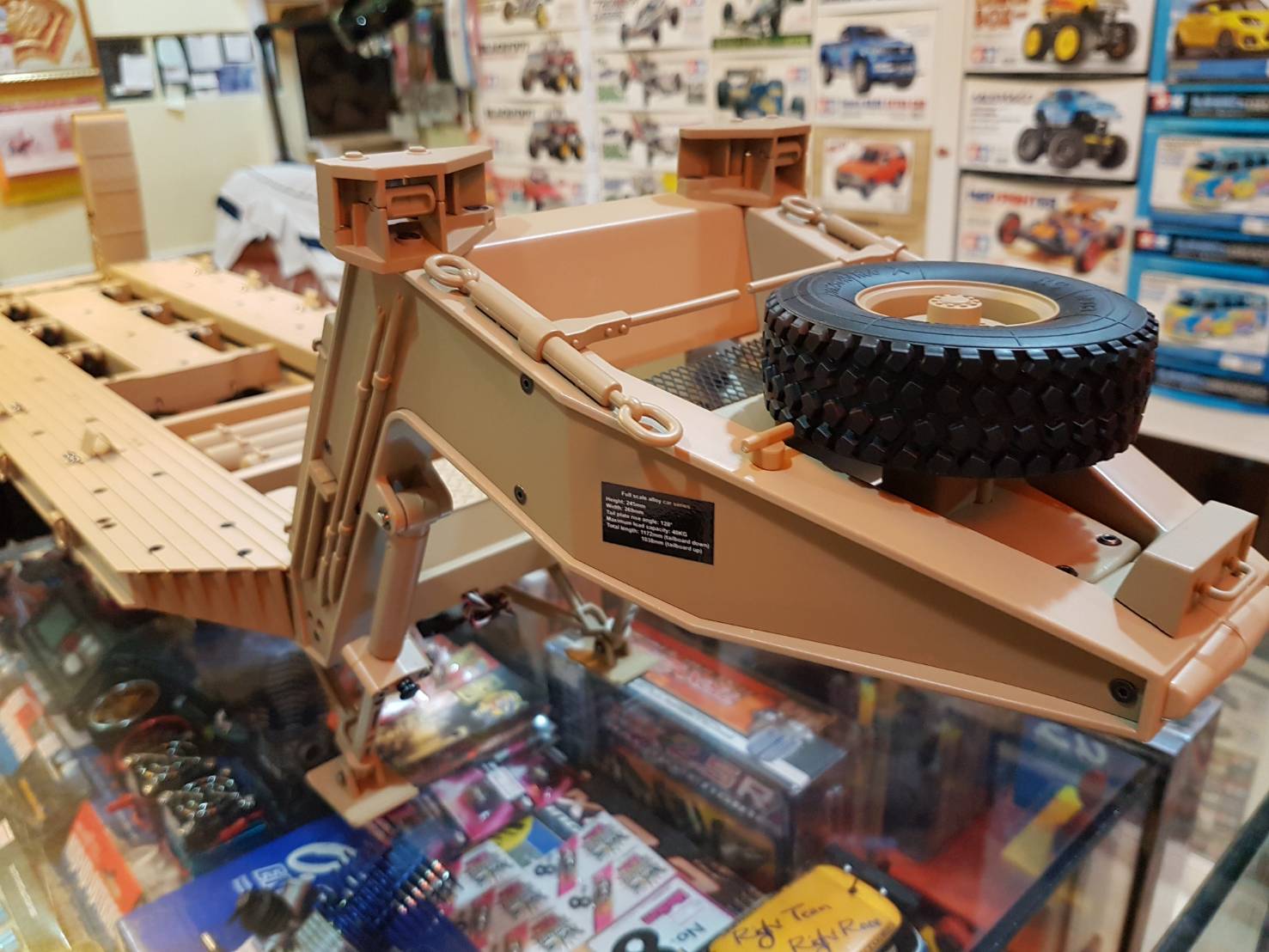 U.S. M983 Hemtt Oshkosh 8x8 Military Tactical Truck w/M747 Lowboy Trailer (Full-Option)