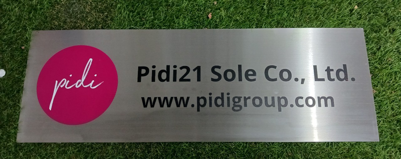 ป้ายบริษัท เเสตนเลสสกรีนUV