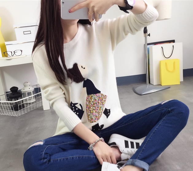 พรีออเดอร์ - เสื้อไหมพรมแฟชั่นลายการ์ตูนเด็กผู้หญิง Pre- ST655 (สีขาว)