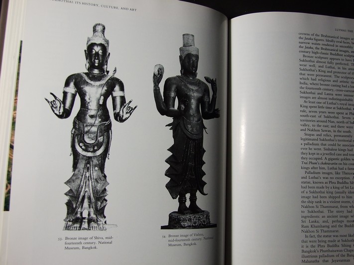 Sukhothai Its history Culture and Art by Betty gosling (Oxford University Press ) ปกแข็ง ปี 1991