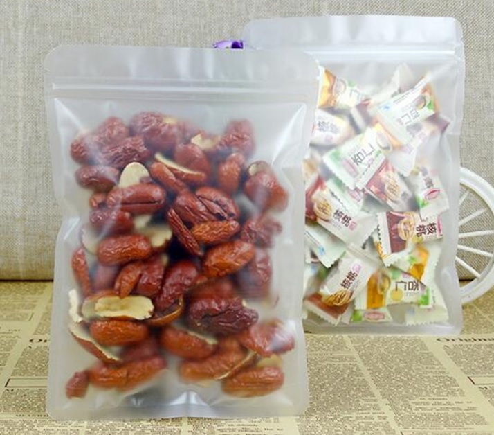 ถุงพลาสติกขุ่น ซิปล็อคตั้งไม่ได้ (ก้นแบน)