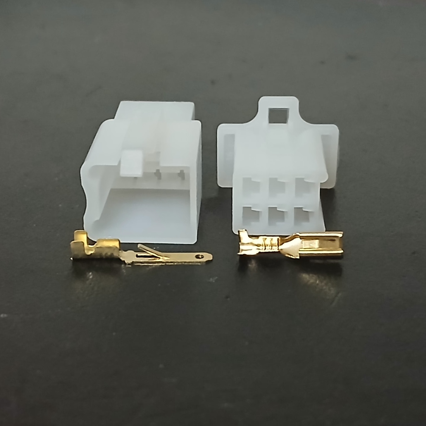 6 พิน 2.8 มม.