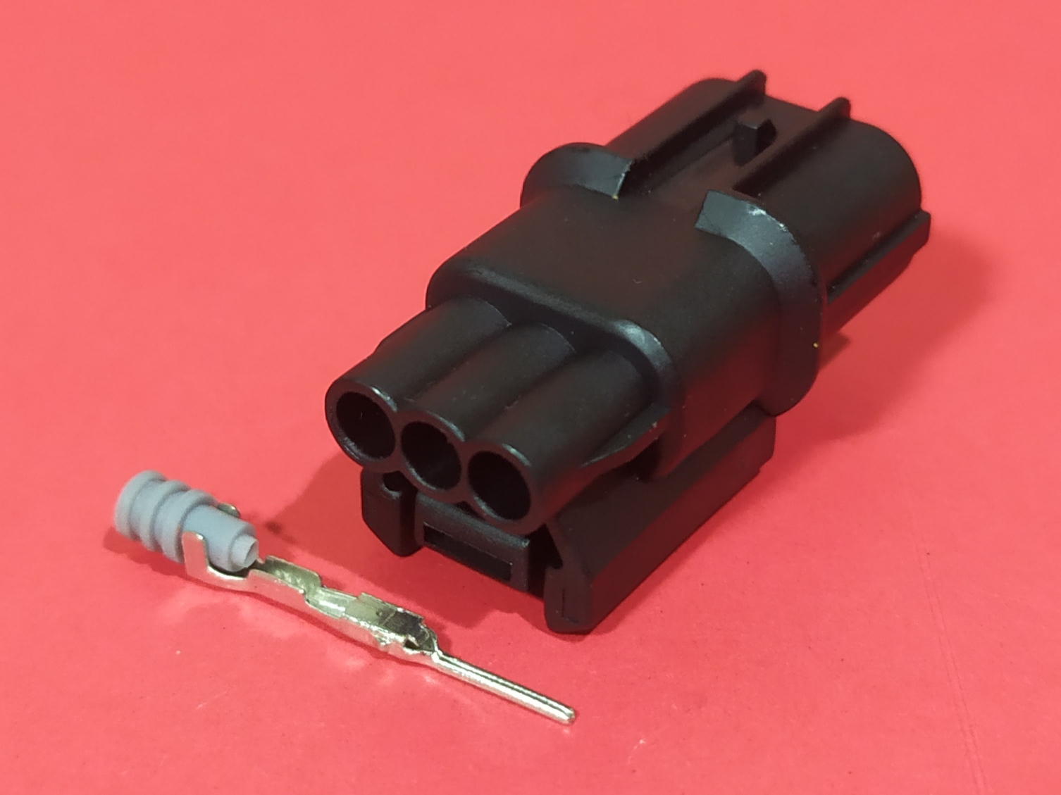 3 พิน ดำ/เทา (บ่ากลาง) #4739