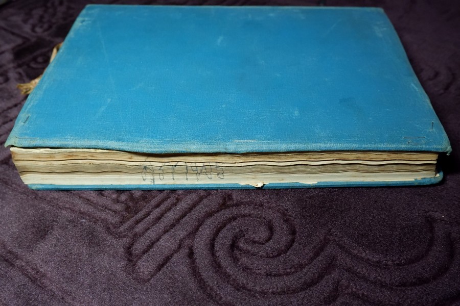 คู่มือนักทำยา โดย สุนทร ทองนพคุณ พิมพ์ครั้งเเรก หนา 503 หน้า (สอบถาม)