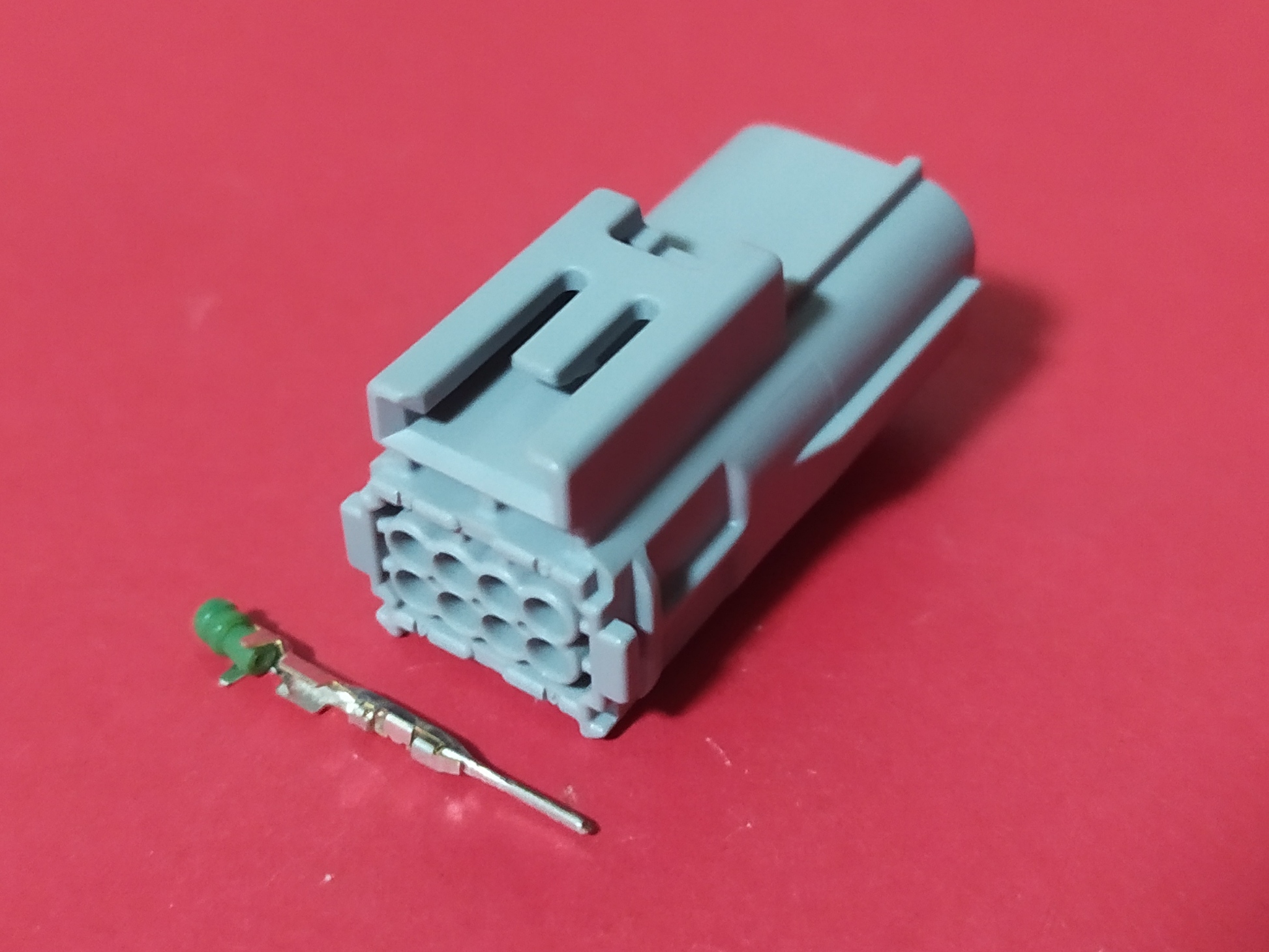 8 พิน เทา ไฟฝาท้าย Toyota Revo #0779