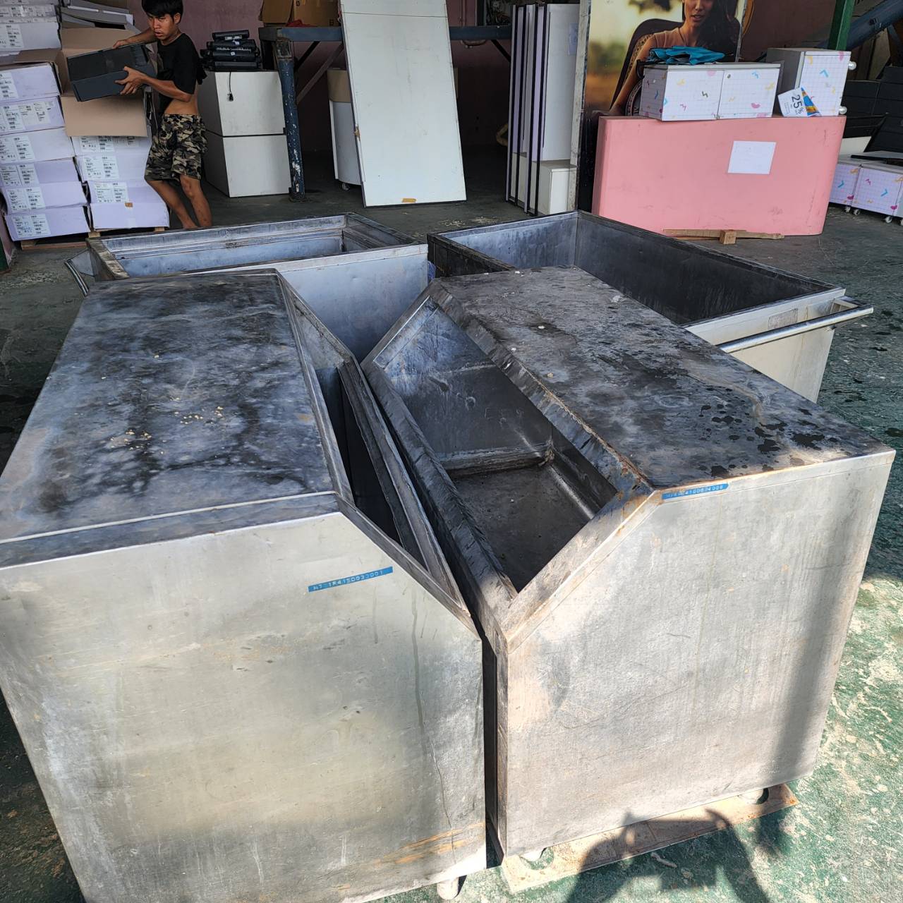 ถังน้ำแข็งสแตนเลส 13000 บาท