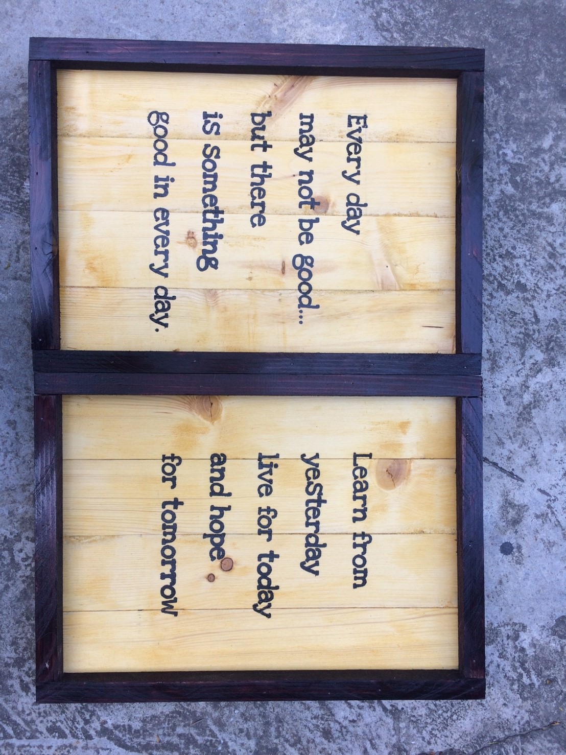 งานสกรีนบนแผ่นไม้สน