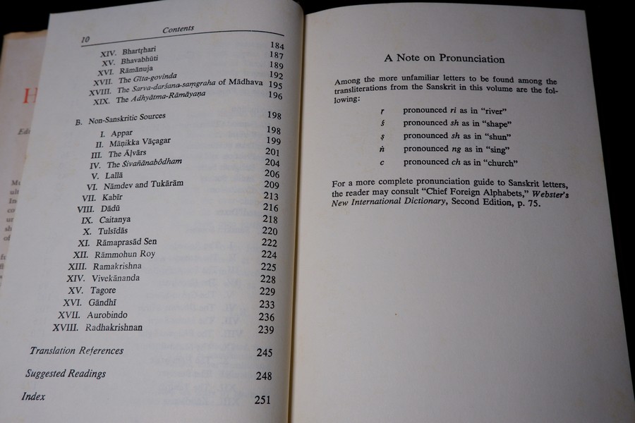 Great religions of modern man (hinduism buddhistism catholicism protestantism judaism islam) ปกเเข็ง 6 เล่ม ปี 1962