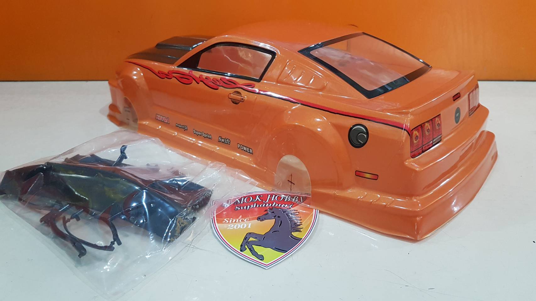 Ford Mustang GT 60's Body (Gold)