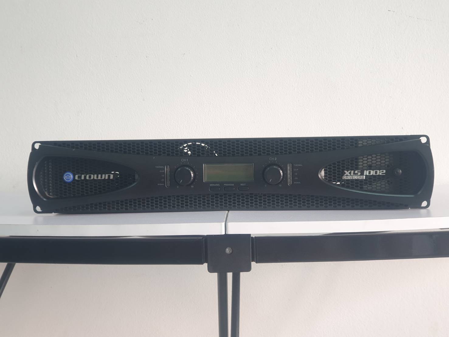 เครื่องขยายเสียง Crown XLS 1002 Two-Channel, 350W Power Amplifier มือสอง