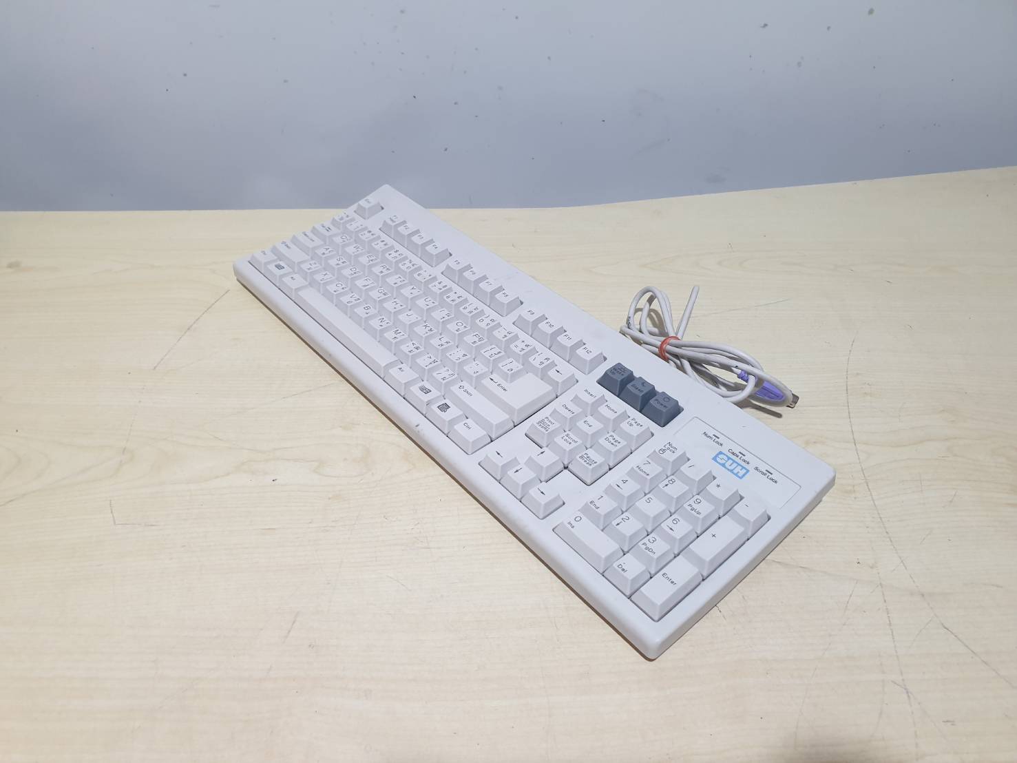 KEYBOARD {SUH} 107DYW20-100 (PS2) มือสอง