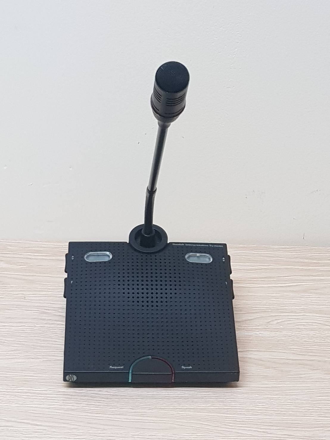 DIS DM 6070P ชุดไมค์ประชุมระบบดิจิตอล Delegate Unit w/Dual Channel Selectors & Fixed Mic 15.8 in. (40 cm) มือสอง