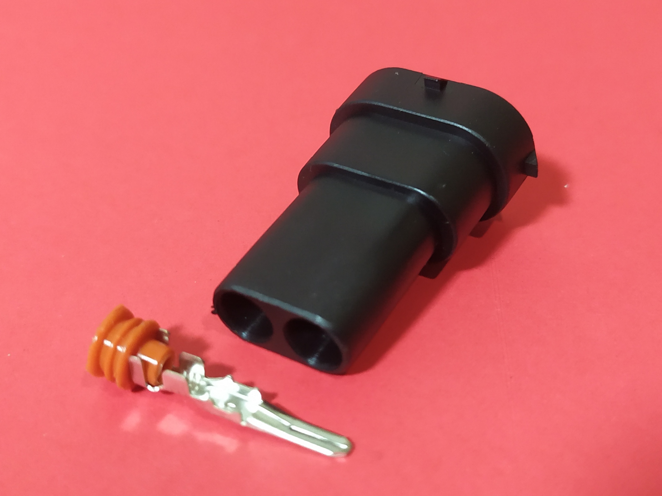 H11 ตัวผู้ มีแกนร่องกลางด้านใน