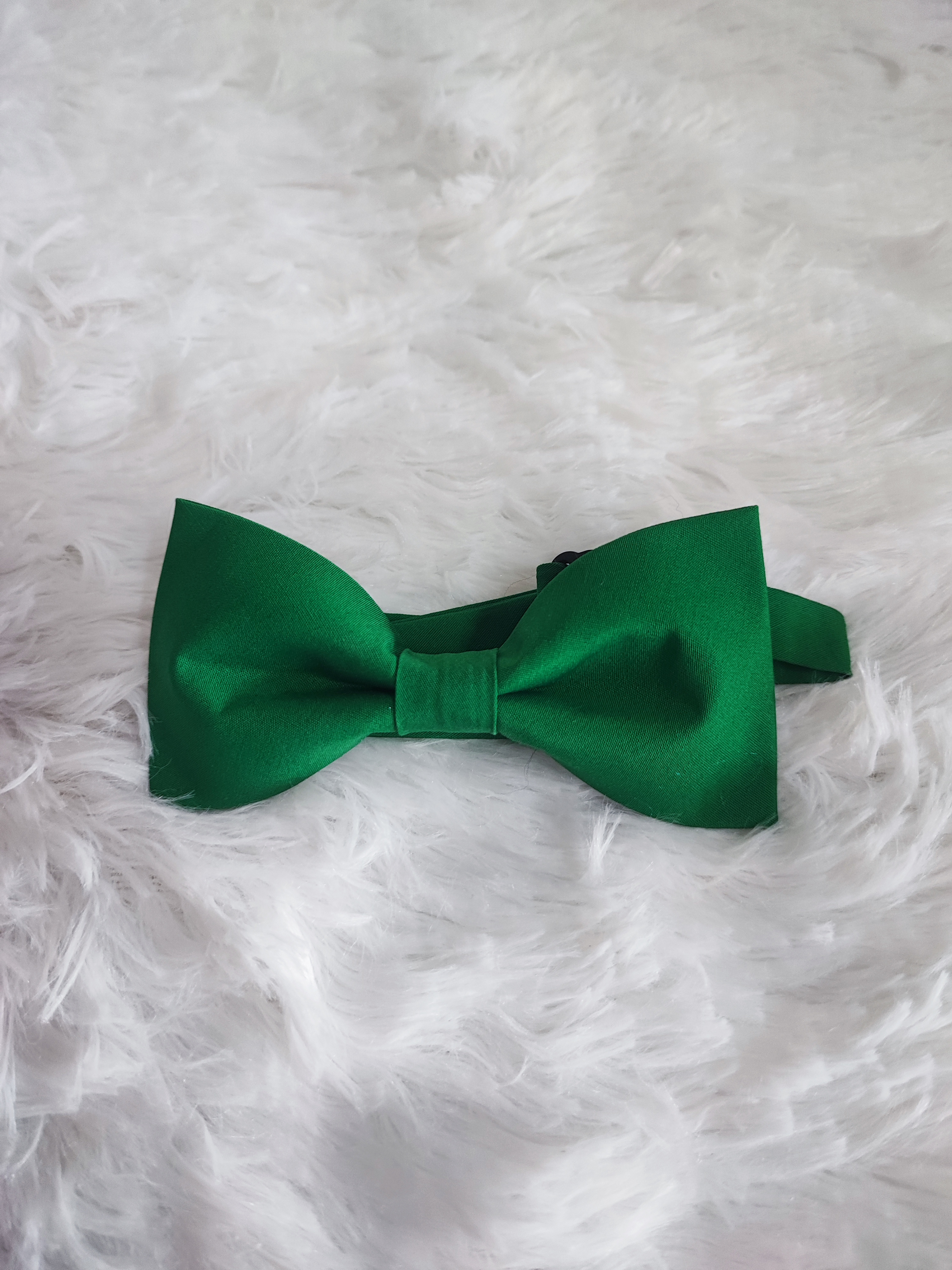 BT244 (2) - Emerald 2- หูกระต่าย ผ้าโทเร สีเขียว Premium Quality+++