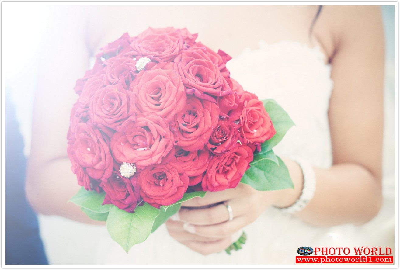 วอลเปเปอร์รูปภาพติดผนังสั่งทำ มีภาพให้เลือกกว่า 50,000 ภาพ ออกแบบกราฟฟิค หรือ รูปภาพตามที่ท่านกำหนด ในสไตล์ท่านเอง "custom made"