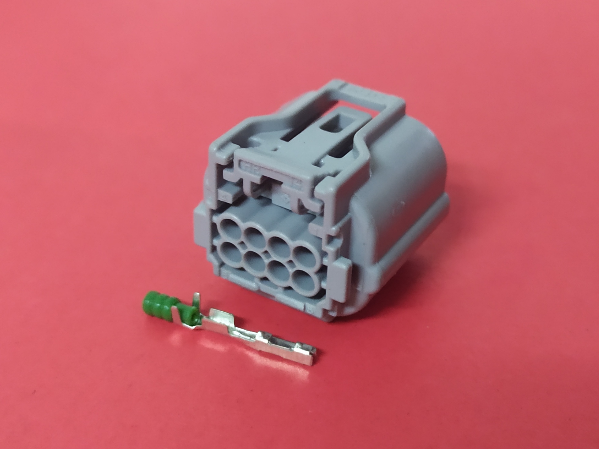 8 พิน เทา ไฟฝาท้าย Toyota Revo #1240