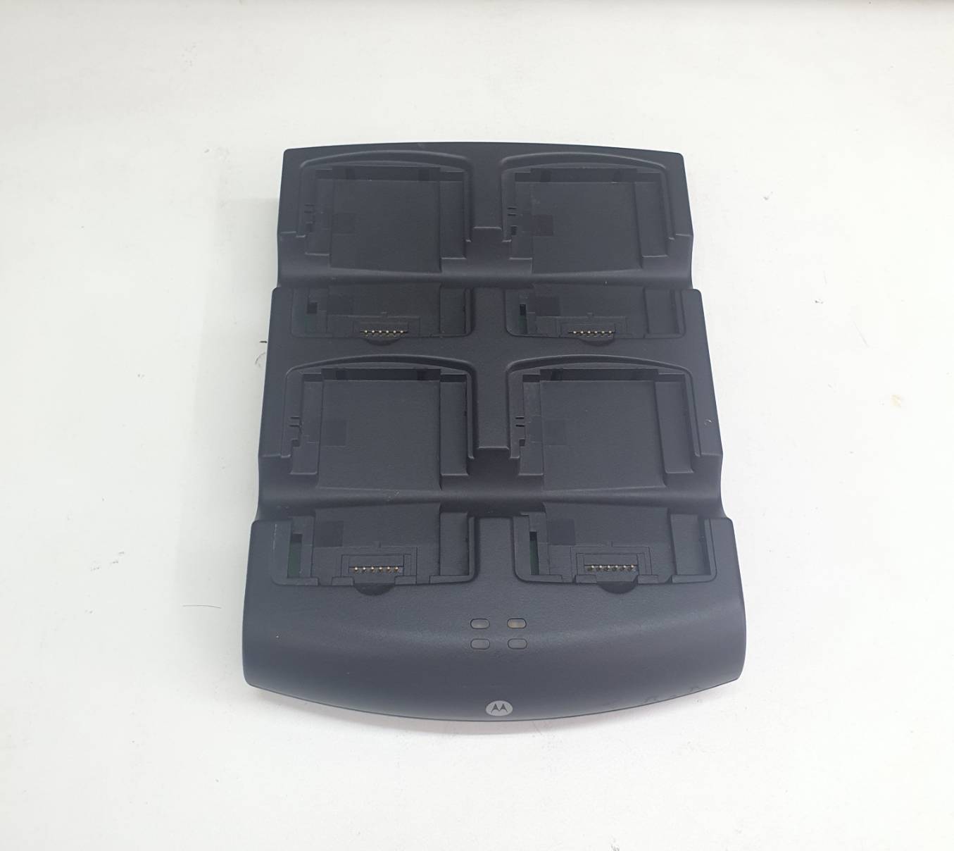 แท่นชาร์จBattery SYMBOL MOTORALA รุ่น sac7x00-4(4 Slots )มือสอง