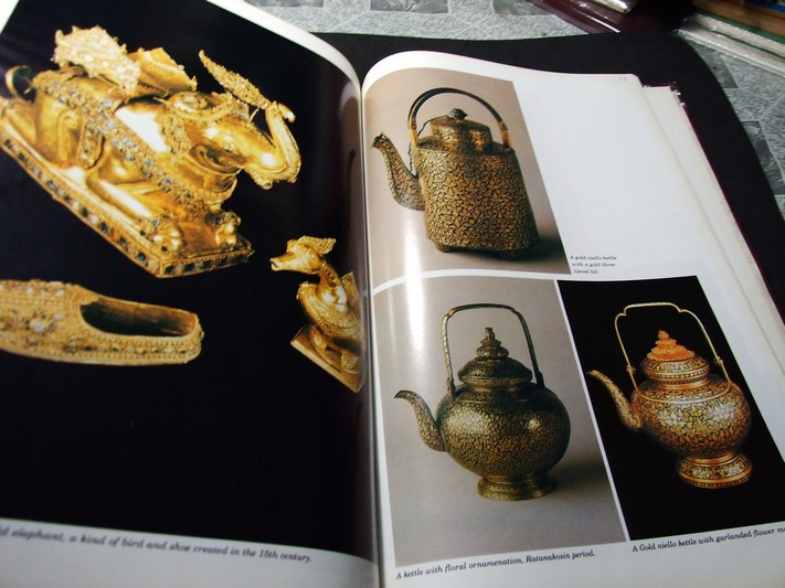 มรดกของไทย Thai Hertage From Ancient to Modern Artifices ปกแข็ง 108 หน้า