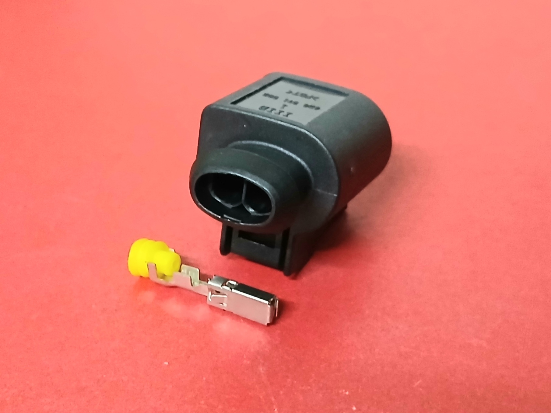 2 พิน ดำ ตูดไดร์ Isuzu Dmax #992