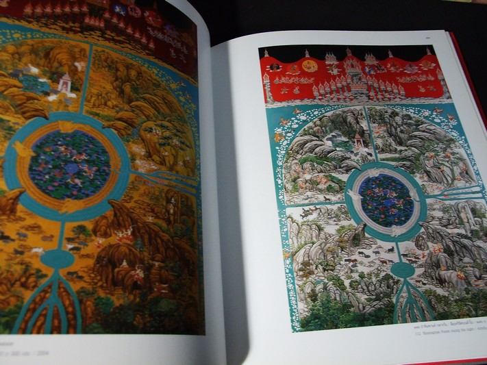 นิทรรศการ จากแสงเงาสู่ป่าหิมพานต์ และ ป่าหิมพานต์ตามพระราชเสาวนีย์ ของ อ.ปรีชา เถาทอง ปกแข็ง 2 เล่ม ปี 2548 (สอบถาม)